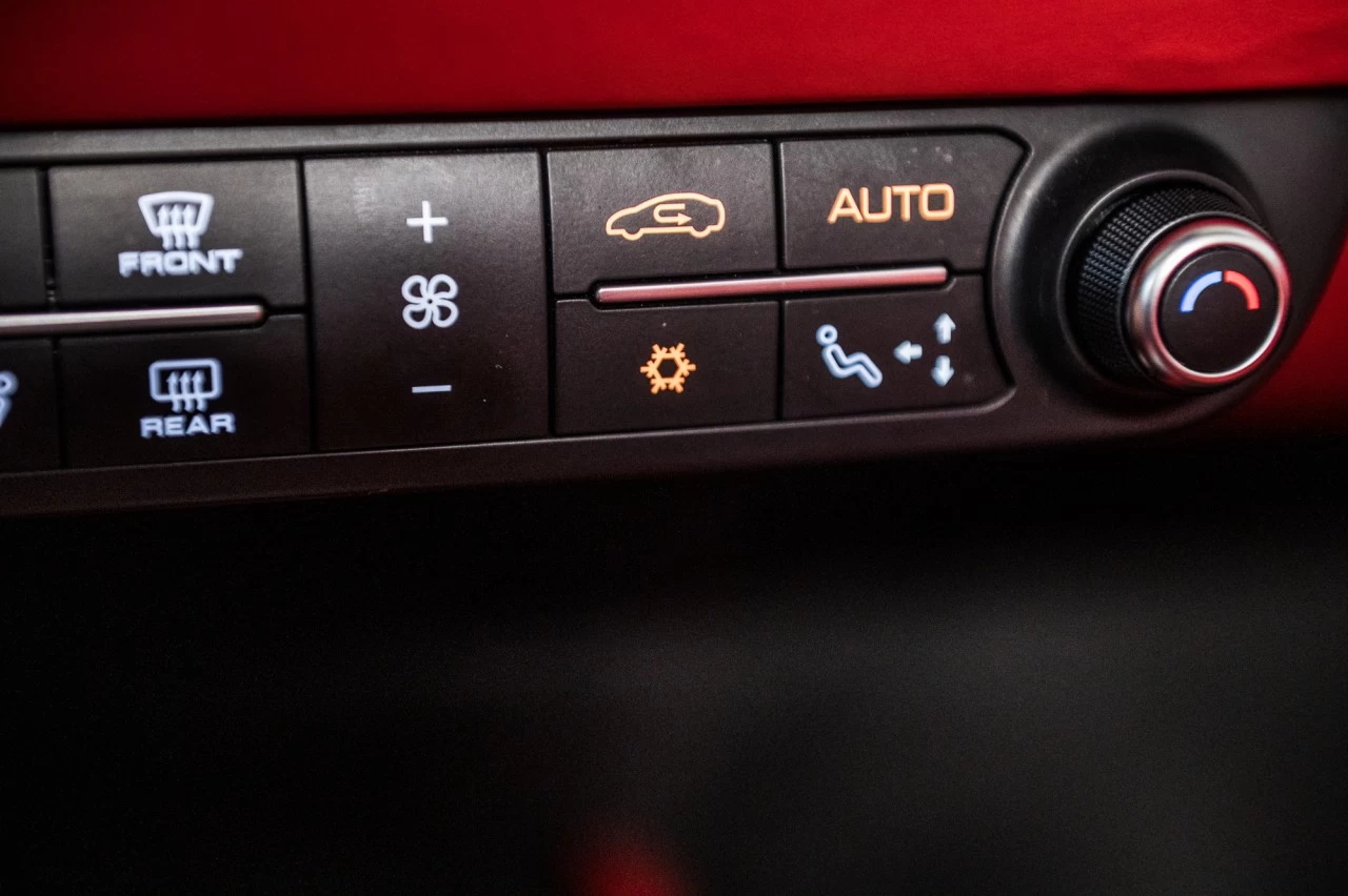 2021 Ferrari F8 Spider  Image principale