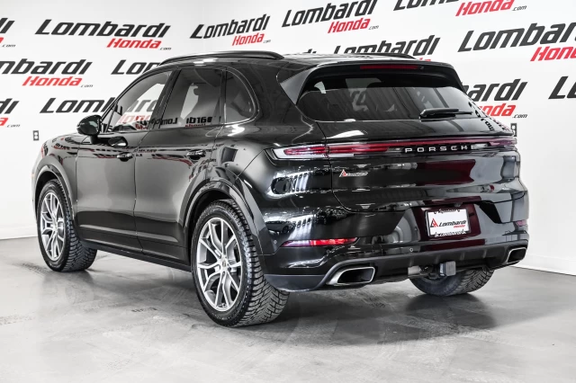 Porsche Cayenne Pneus été et hiver inclus / AWD 2024