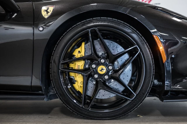 Ferrari F8 Spider  2021