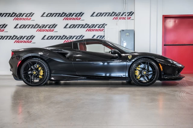 Ferrari F8 Spider  2021