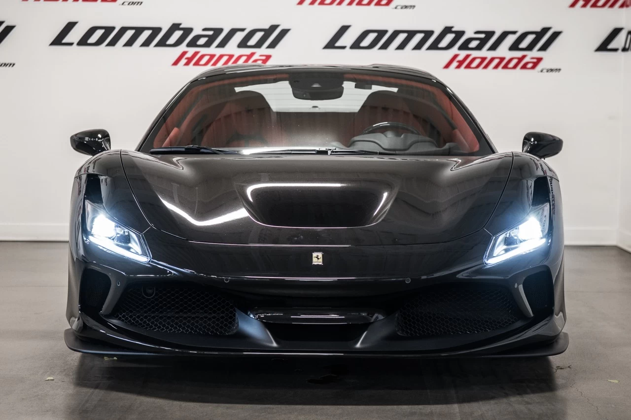 2021 Ferrari F8 Spider  Image principale