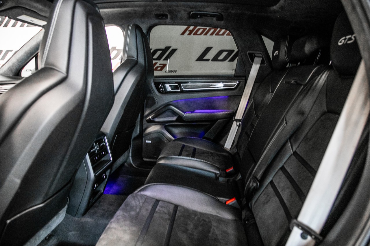 2021 Porsche Cayenne GTS Image principale