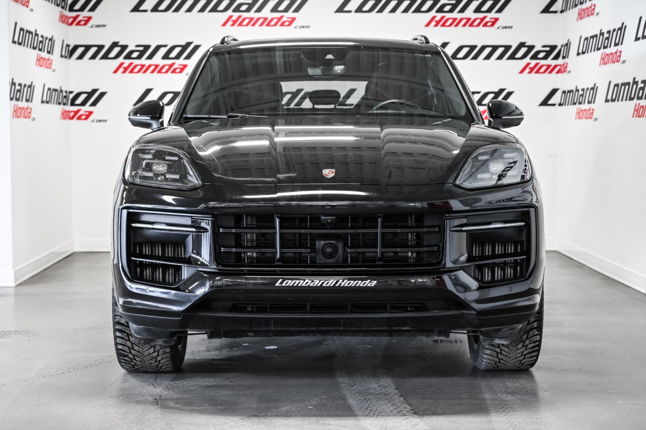 2024 Porsche Cayenne Pneus ÉtÉ et hiver inclus / AWD Image principale