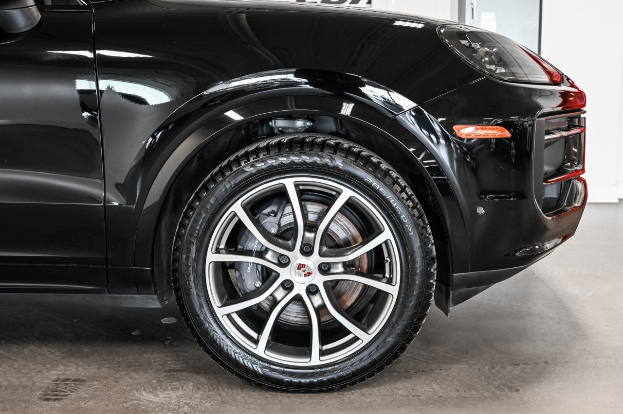 2024 Porsche Cayenne Pneus ÉtÉ et hiver inclus / AWD Image principale
