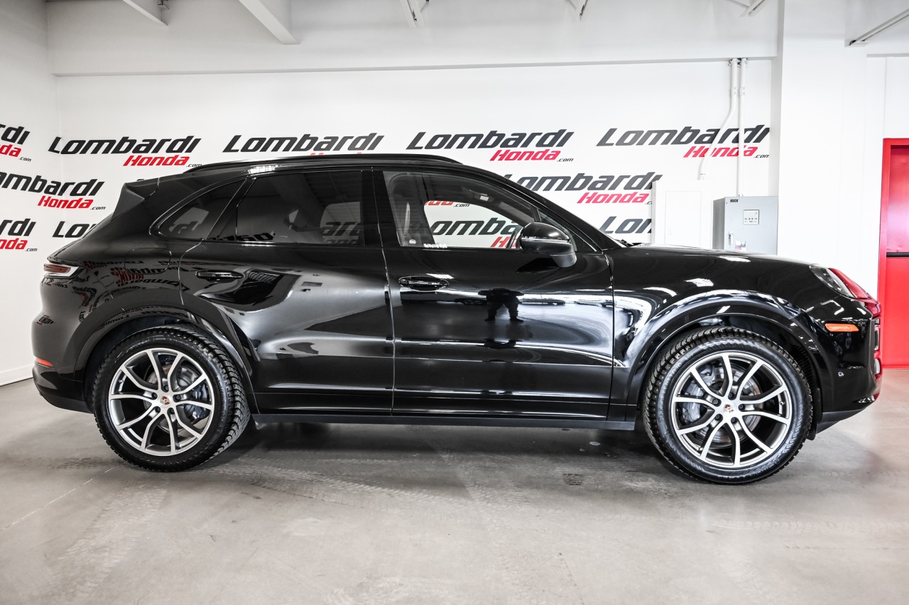 2024 Porsche Cayenne Pneus ÉtÉ et hiver inclus / AWD Image principale