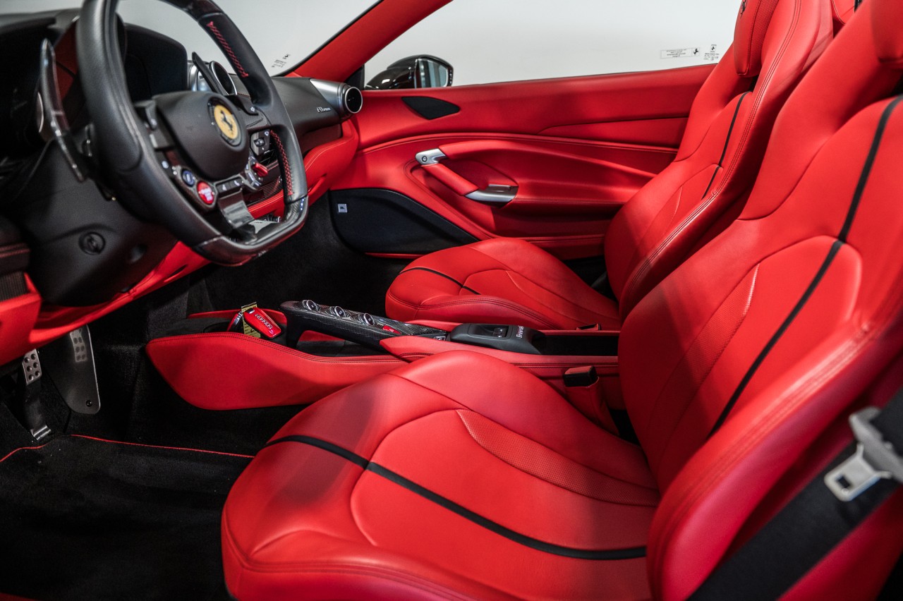 2021 Ferrari F8 Spider  Image principale