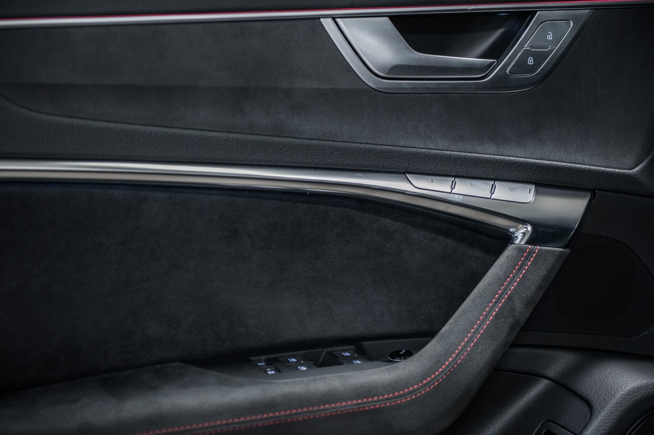 2024 Audi RS6 Performance - 5.99% Location 24-48Mois Image principale