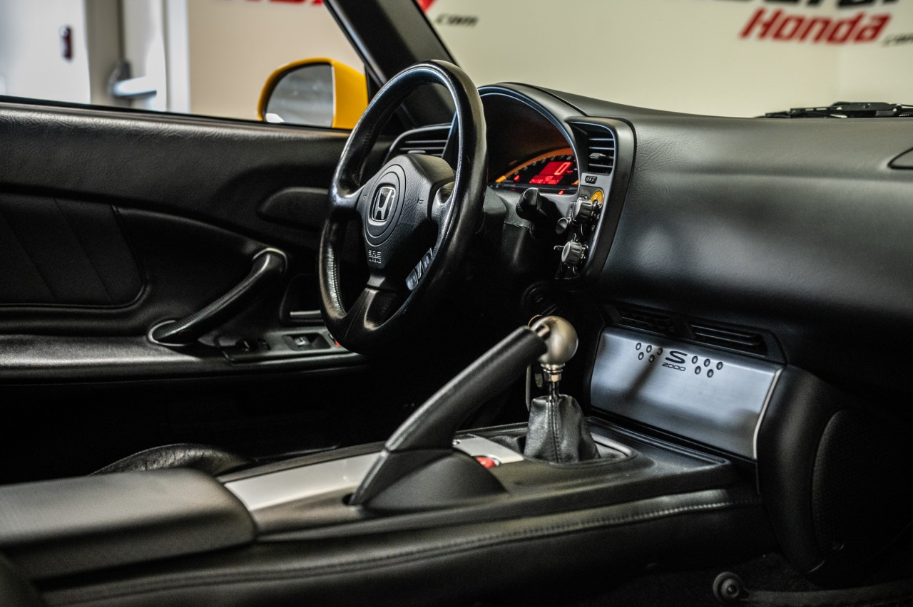 2005 Honda S2000 2dr Conv Image principale